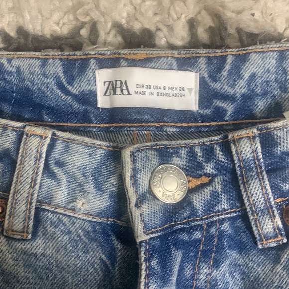 Zara ripped mom fit jeans - Picture 7 of 7
